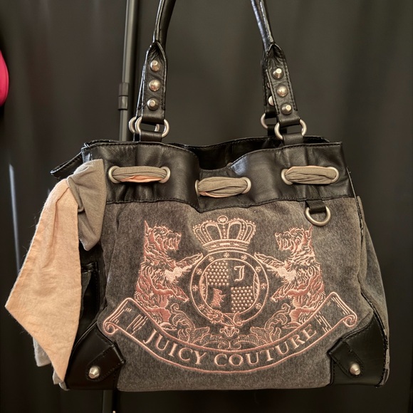Juicy Couture Scottie Daydreamer - Picture 1 of 12